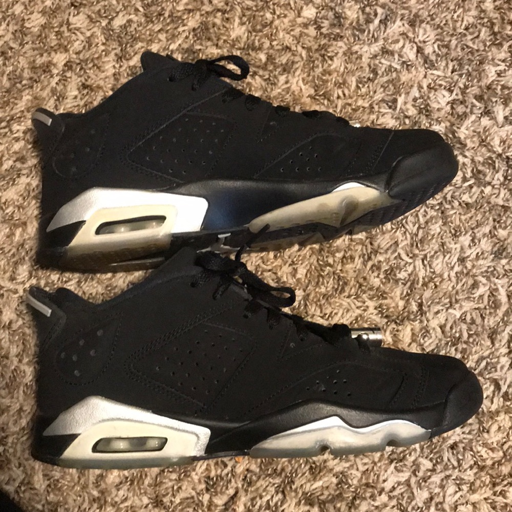Jordan 6 Retro Low size 6.5Y